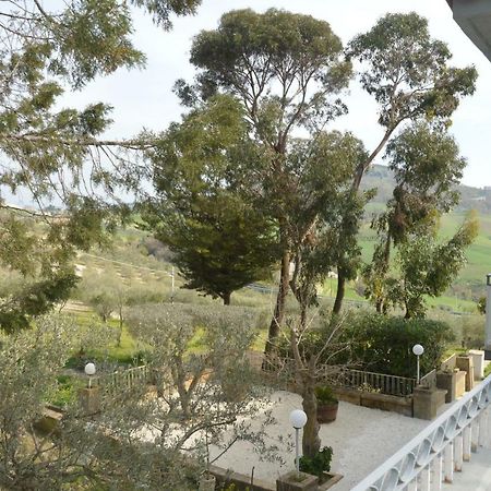 B&B Maison Blanche Caltagirone Bagian luar foto