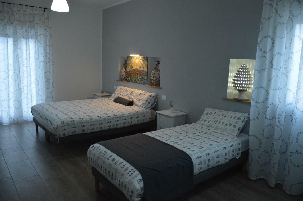 B&B Maison Blanche Caltagirone Bagian luar foto