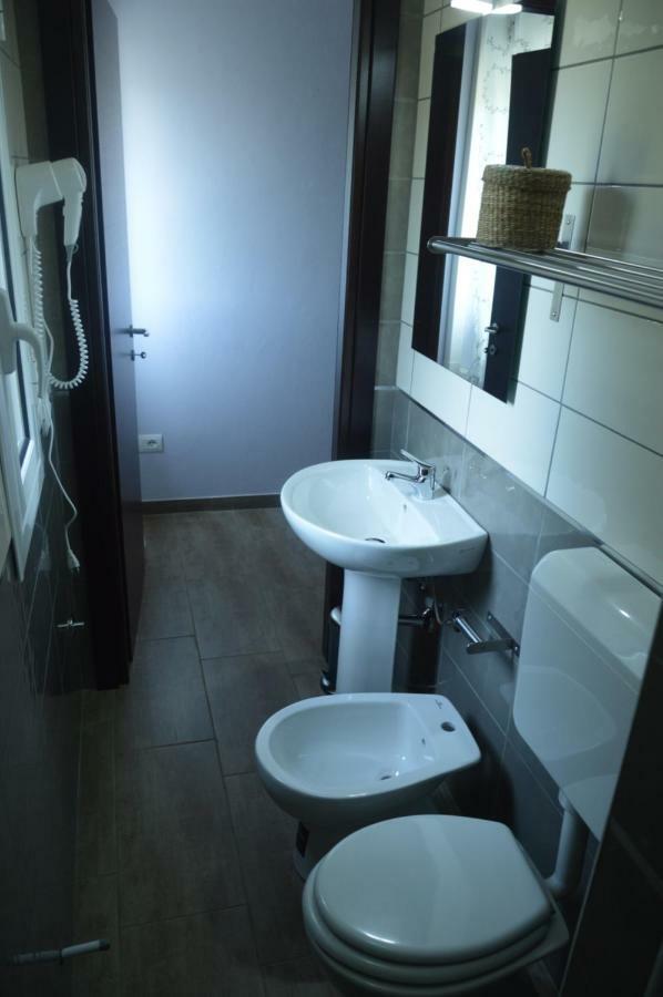 B&B Maison Blanche Caltagirone Bagian luar foto