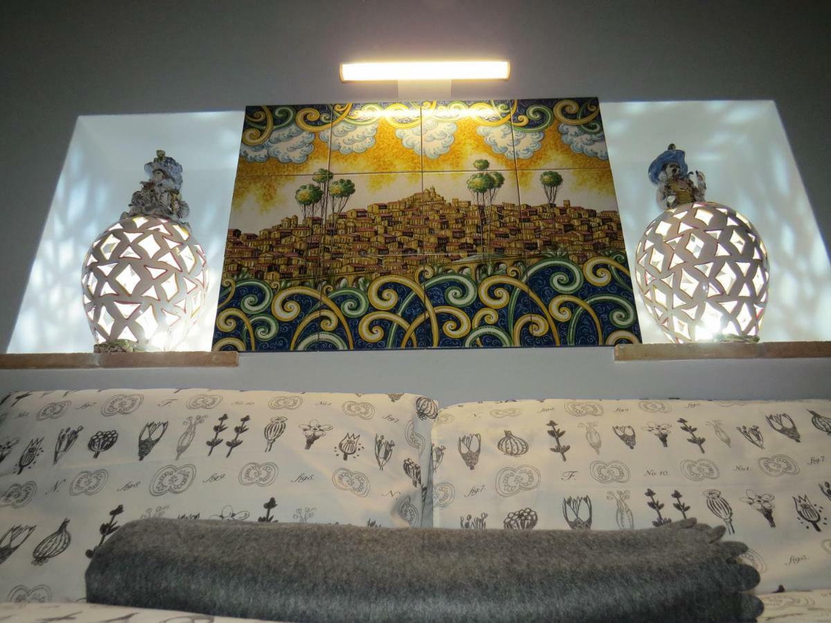 B&B Maison Blanche Caltagirone Bagian luar foto