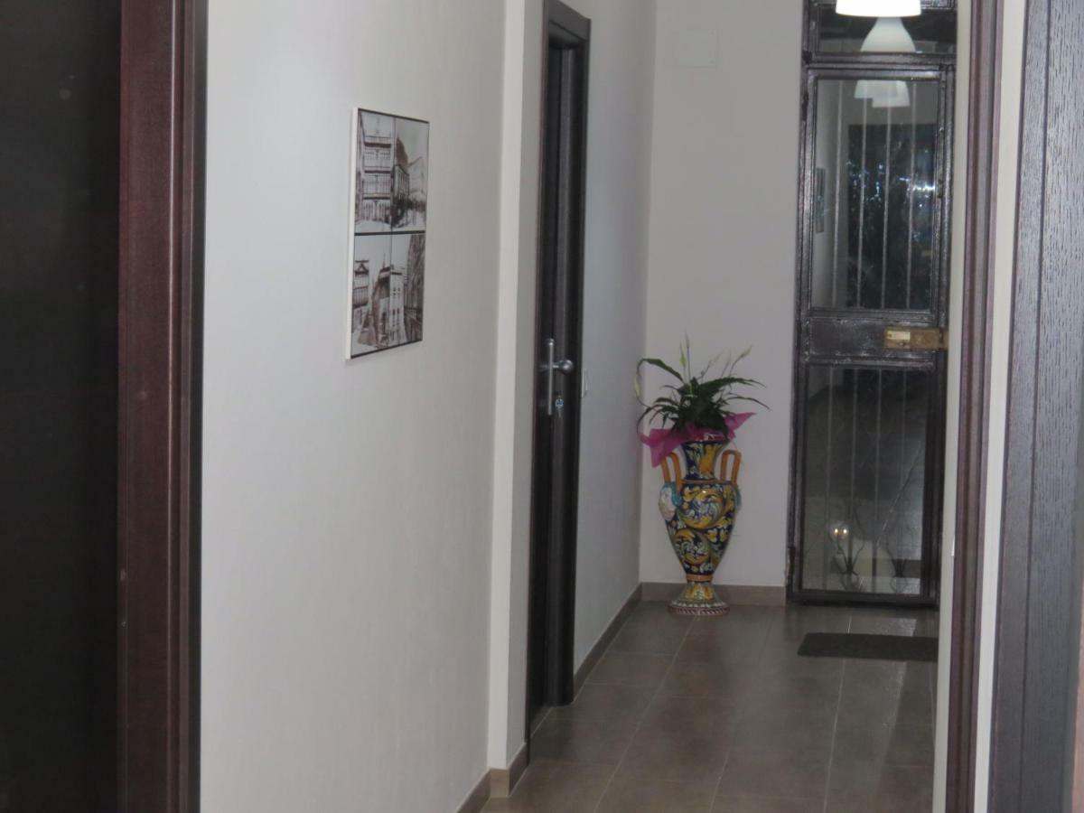 B&B Maison Blanche Caltagirone Bagian luar foto